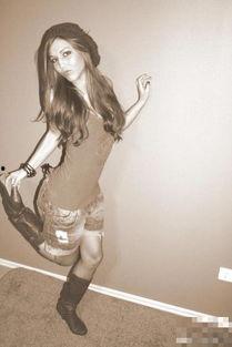 安娜模特吃瓜照片大全,吃瓜照片大全，揭秘时尚圈幕后故事