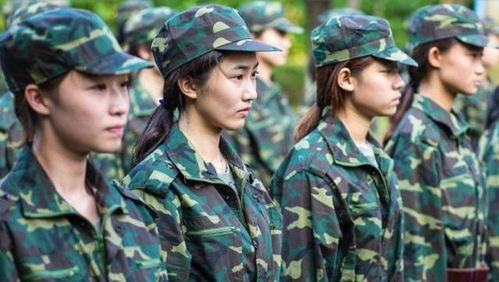 军训吃瓜女主角,瓜田里的女主角传奇